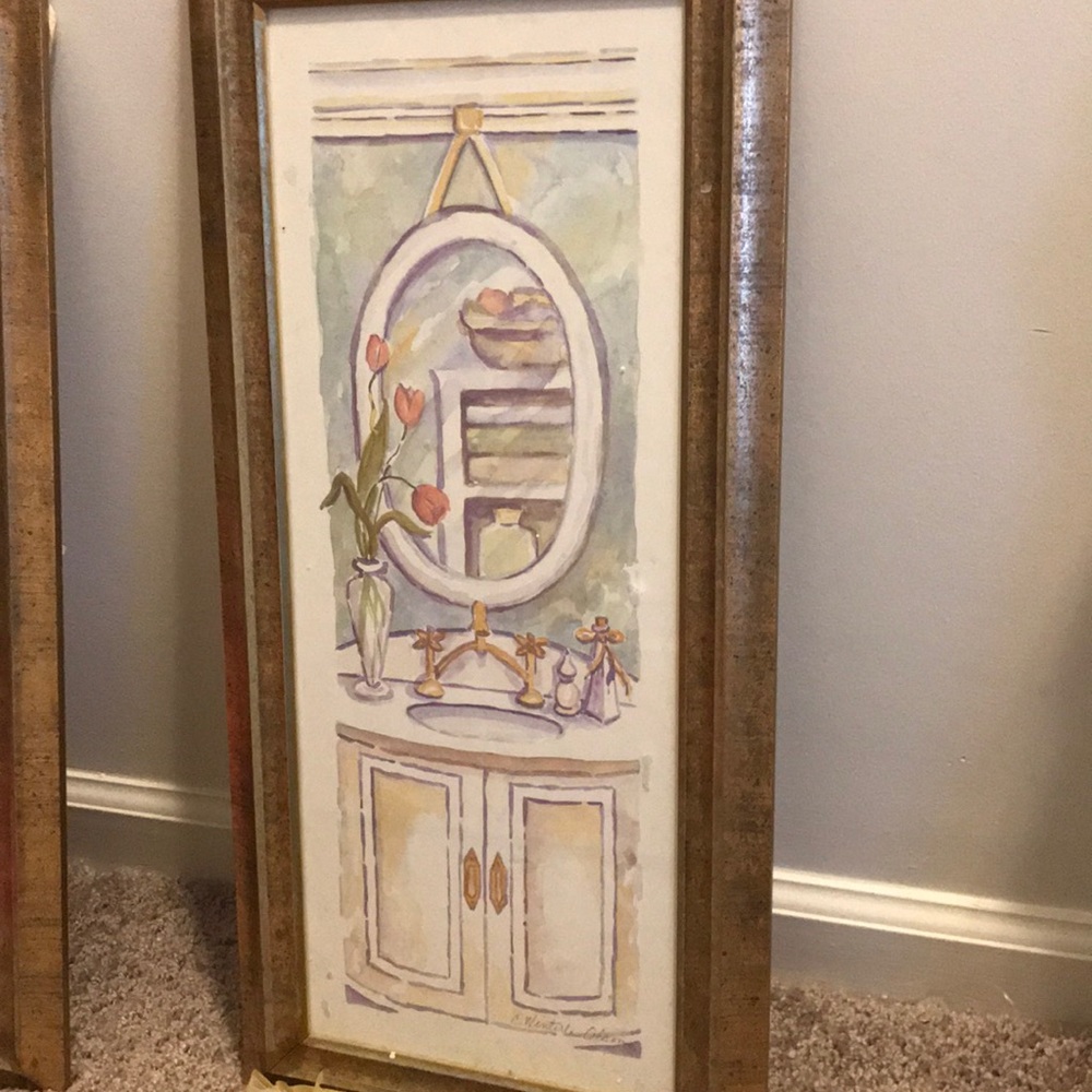 Bathroom decor